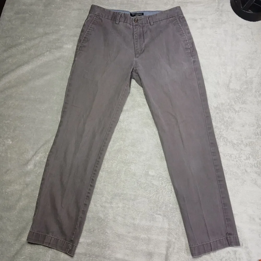 Banana Republic Mens Gray Chino Pants Straight Leg Casual Prep Measures 31x28